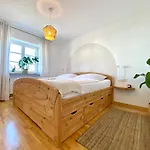Апартаменти Butler Boho Boutique Netflix