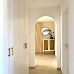 Butler Boho Boutique Netflix Apartment Fussen