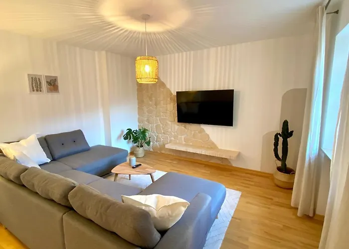 Butler Boho Boutique Netflix Füssen