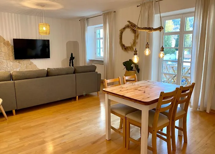 Butler Boho Boutique Netflix Füssen